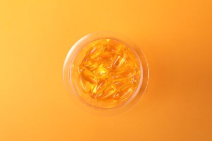 Cápsulas de omega 3 en un frasco